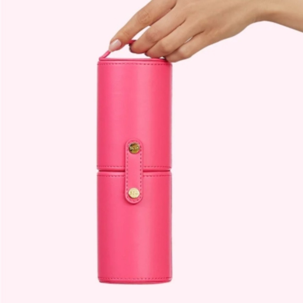 Stoney Clover Brush Holder